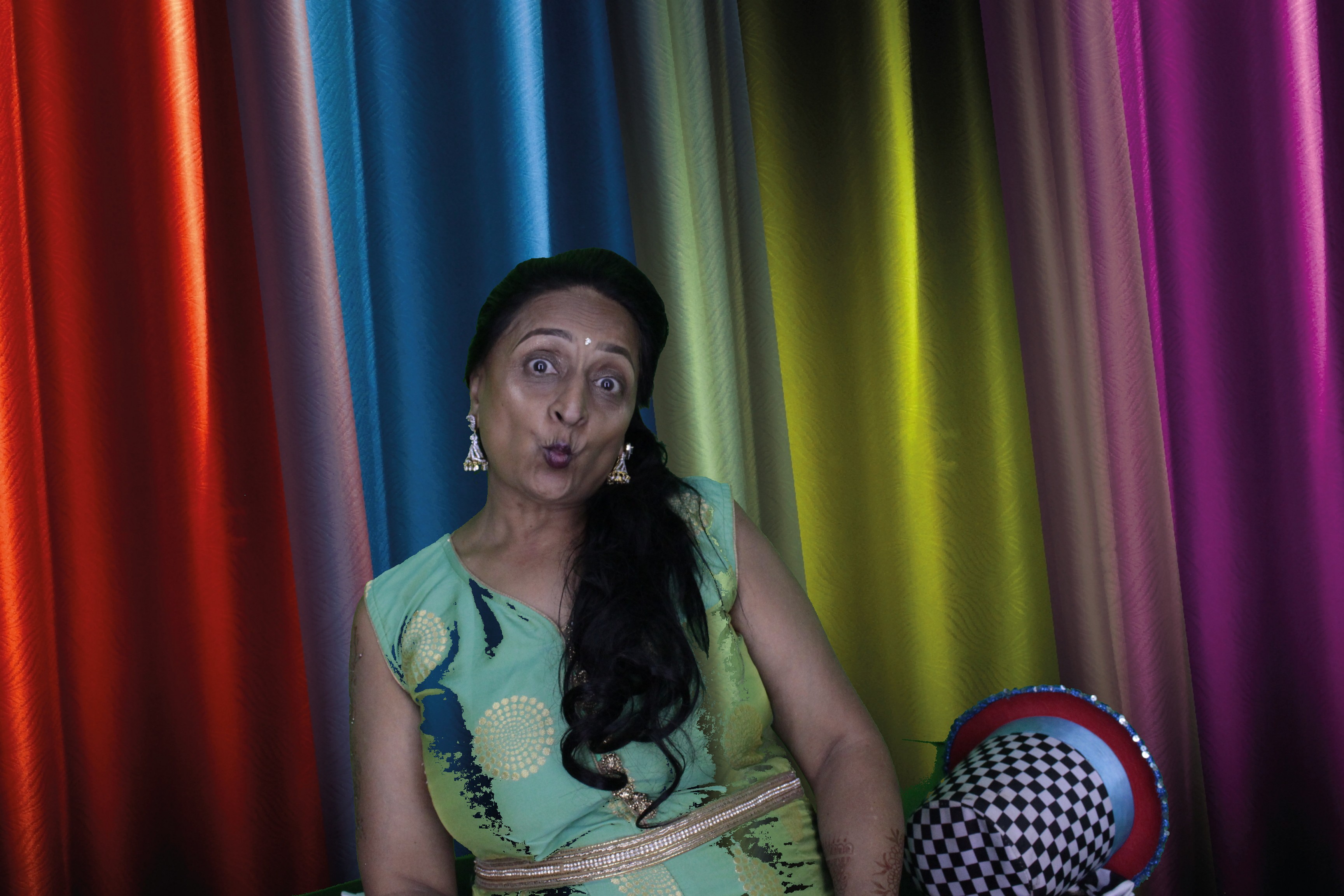 Bhavin & Yasmin’s Wedding | View more photos from the event at gallery.myphotoboothexperience.co.uk/u/MyPhotoBoothExperienceLtd/Bhavin-Yasmin’s-Wedding
